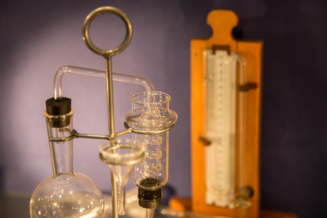 hydrochloric acid bottle chemical